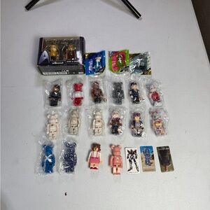 Bearbrick 100% Lot Of 20